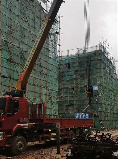 抚顺县“慢工细活”—— 吊车的 “微动控制” 技术